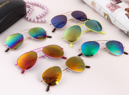 Larger children’s sunglasses, adult sunglasses  color mixing