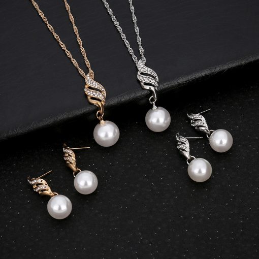 Bridal Wedding Accessories Europe and America Fashion Simple Imitation Pearl Studded Twist Chain Earrings Necklace Jewelry Set YWHY-012