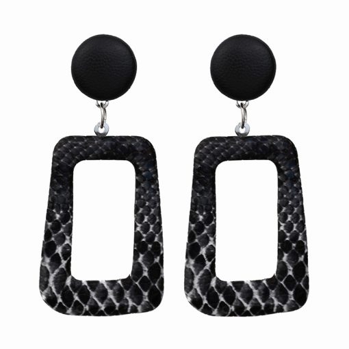 Korean version of the temperament wild long earrings geometric snake earrings Europe and the United States fashion pu earrings  wholesale YLX-41