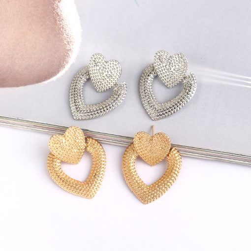 Europe and America heart-shaped  earrings Personality alloy retro wind hollow earrings female ylx-071