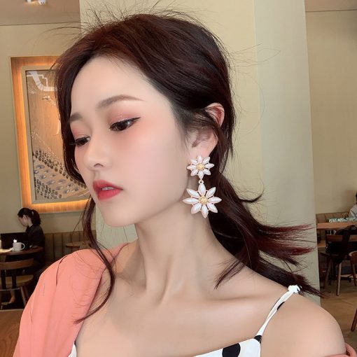 Exaggerated sequin stitching earrings Personality ins ear hooks Fashion fun earrings YLX-106