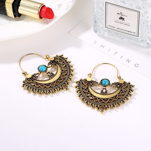 European and American new jewelry fashion retro ethnic style earrings temperament personality hollow stone pattern earrings YLX-124