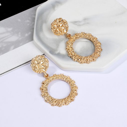 Hot new earrings European and American fashion big round alloy paint plating earrings Manufacturers supply ylx-051