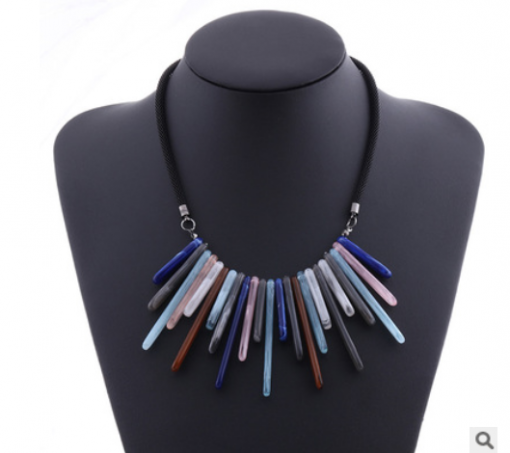 Fashion color acrylic necklace new popular acetic acid necklace European and American exaggerated necklace YNR-018