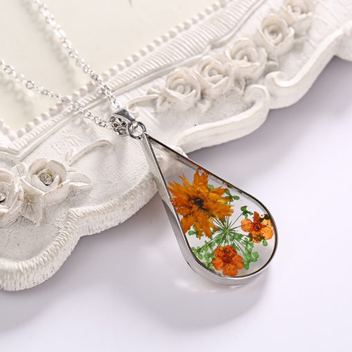 Best selling fashion simple natural dried flower drop-shaped necklace classic small flower items wholesale YYH-007